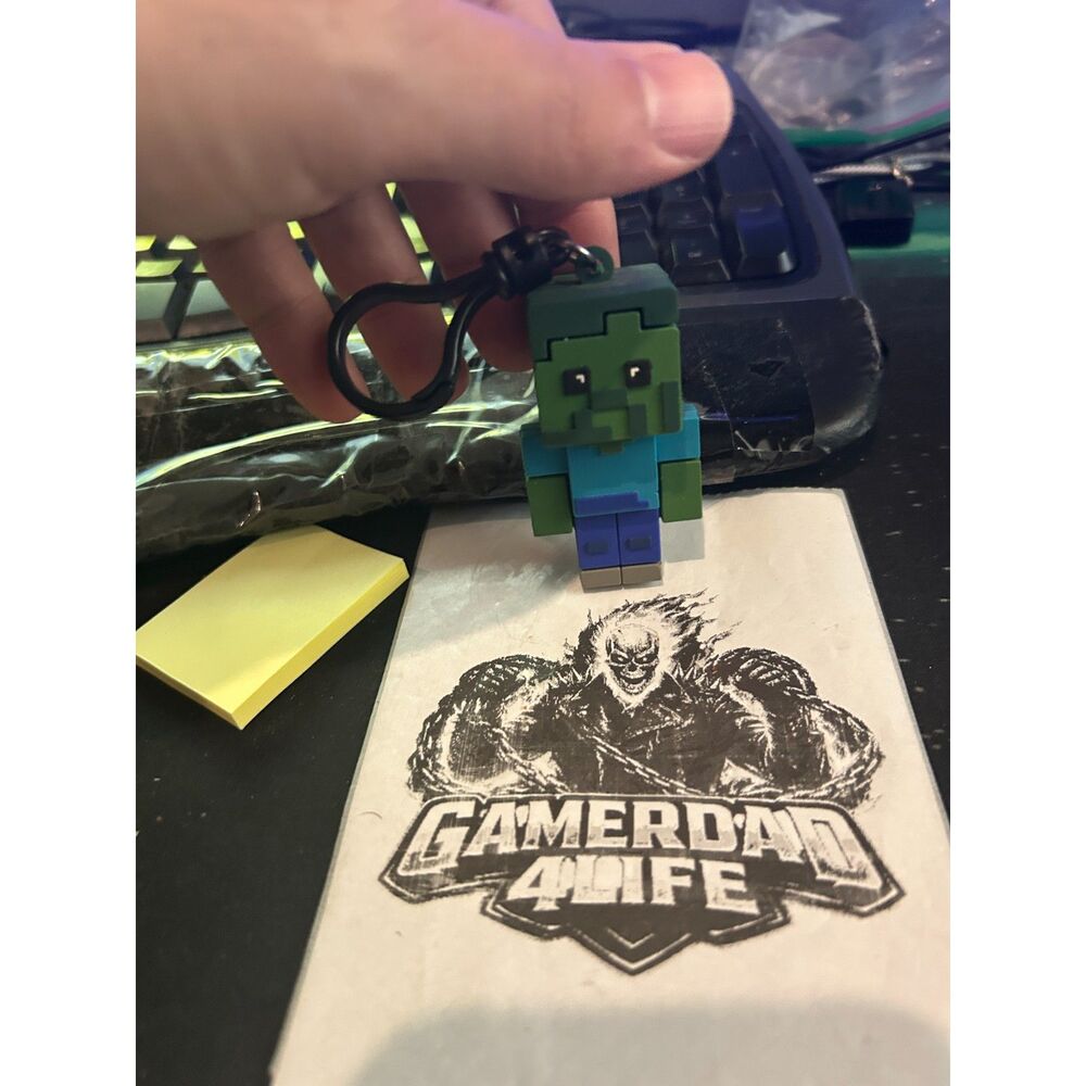 Minecraft Series 1 Figural Bag Clip Zombie